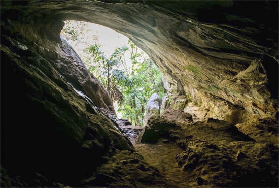   (Ravana Cave)